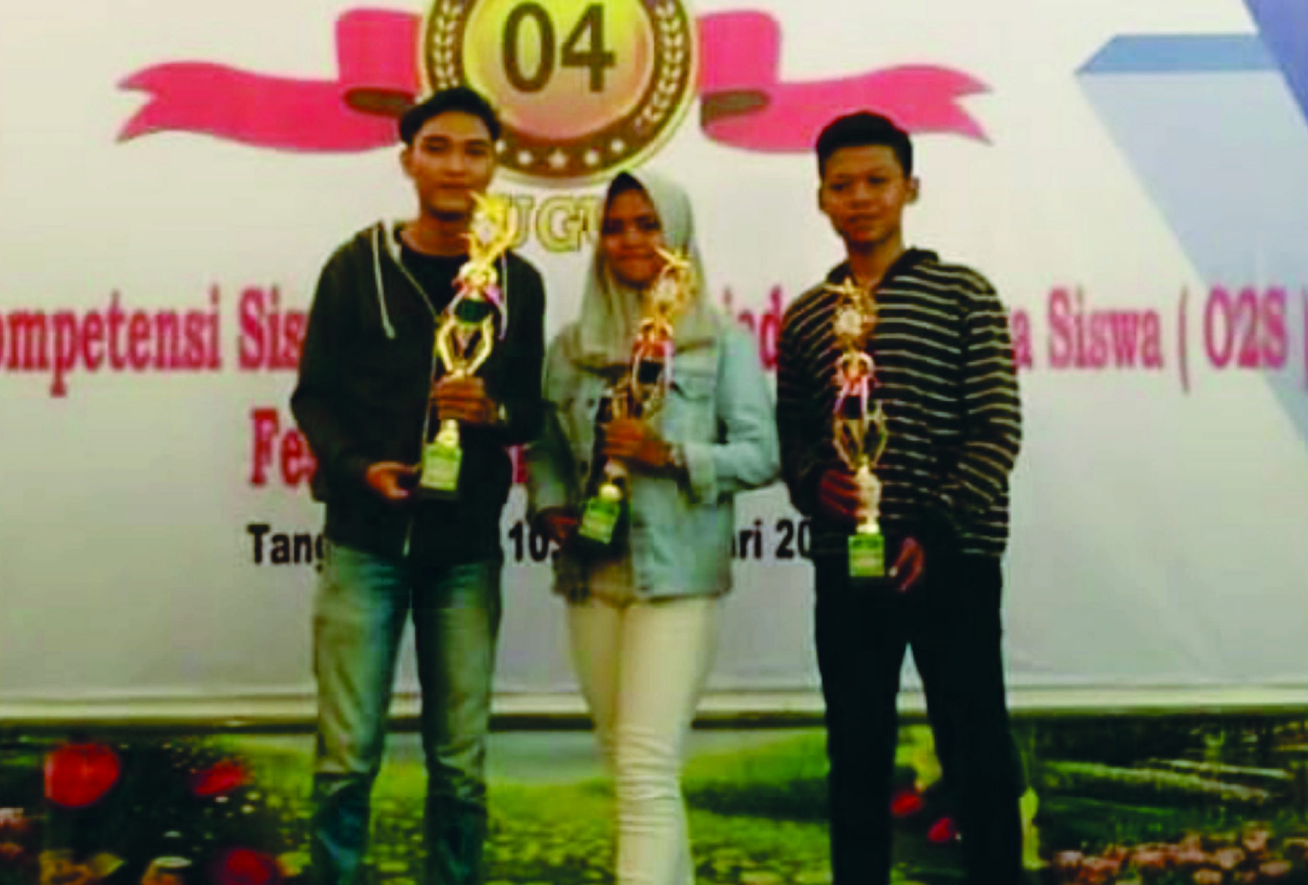 Juara 2 LKS Tingkat Gugus 04 Kota Tangsel 2019 LOMBA SOLO VOCAL